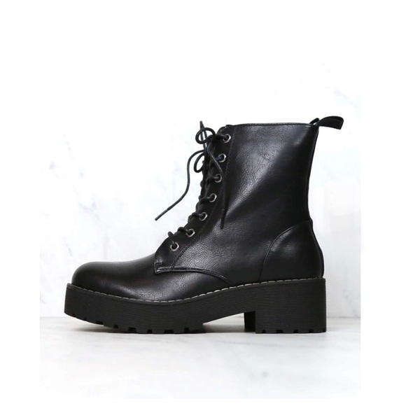 Dirty Laundry | Moore Platform Combat Boot - Picture 5 of 16